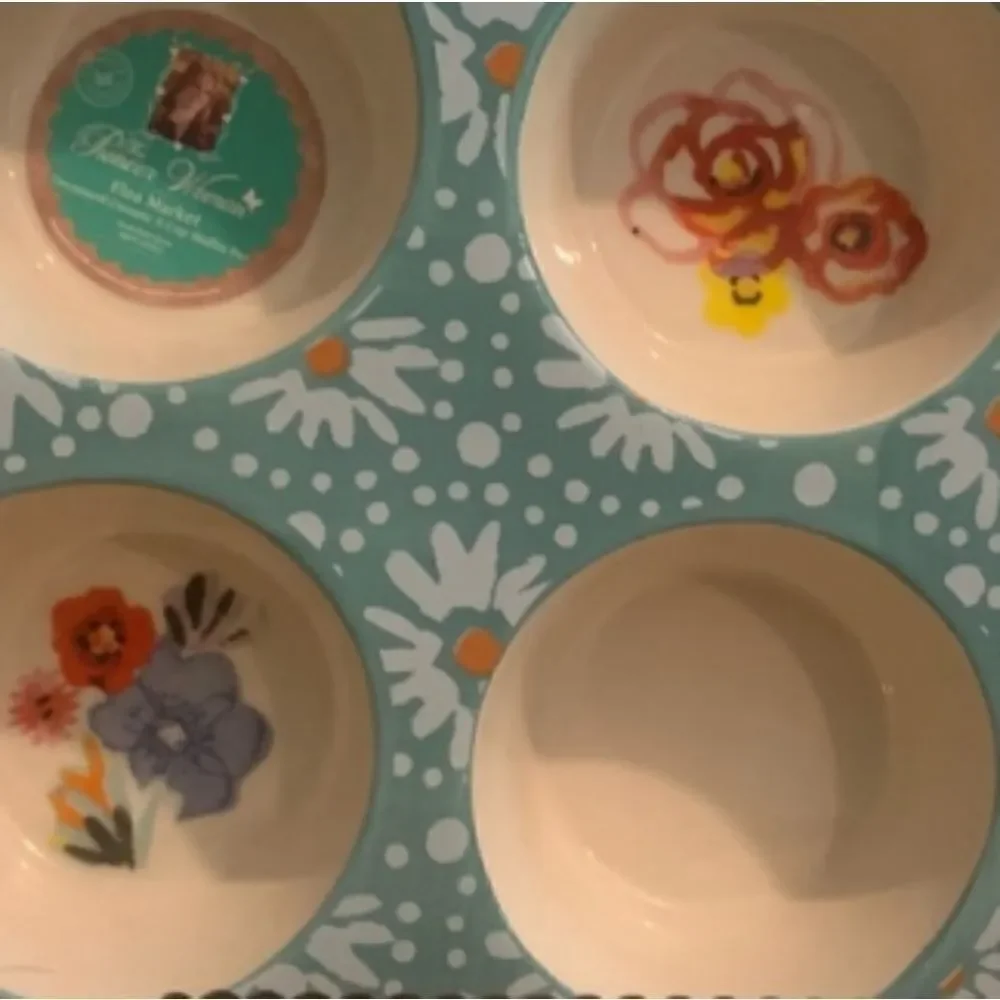 2017 🌸 New Pioneer Woman Flea Market “Blue Daisy” Cupcake Baking Pan, 10.5” - Picture 10 of 10